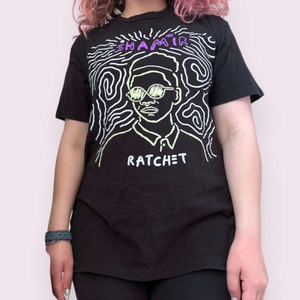 Rachet graphic tee